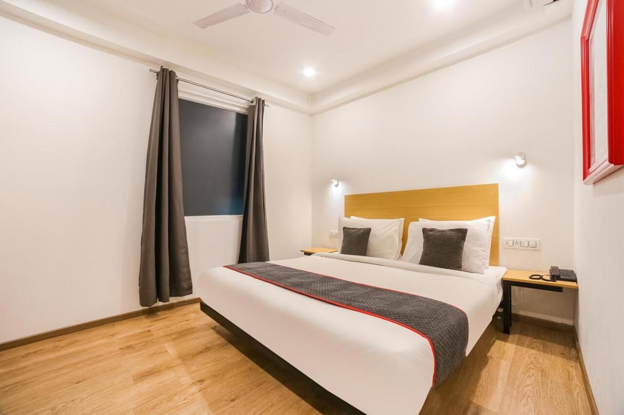Hotel Admire Inn "Atta Market, Noida Sector 18" المظهر الخارجي الصورة