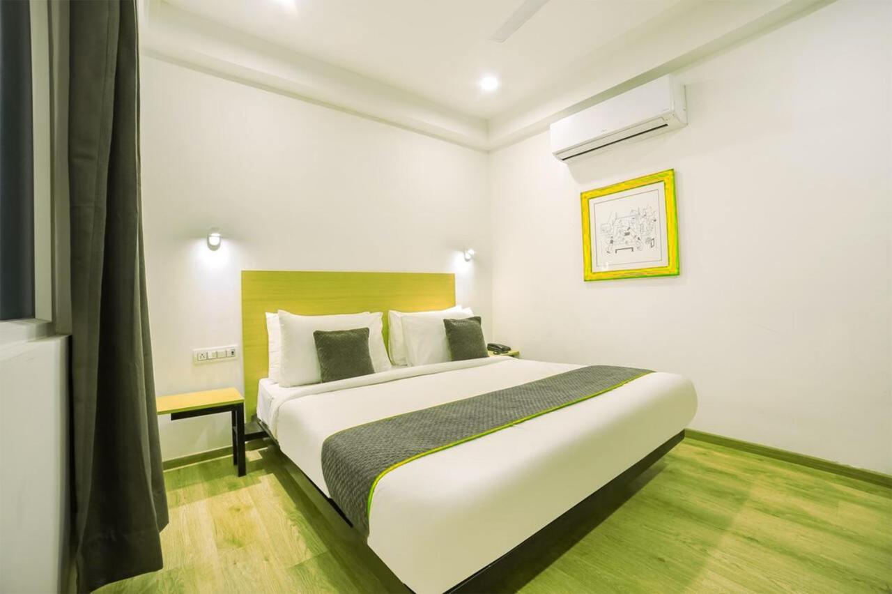 Hotel Admire Inn "Atta Market, Noida Sector 18" المظهر الخارجي الصورة